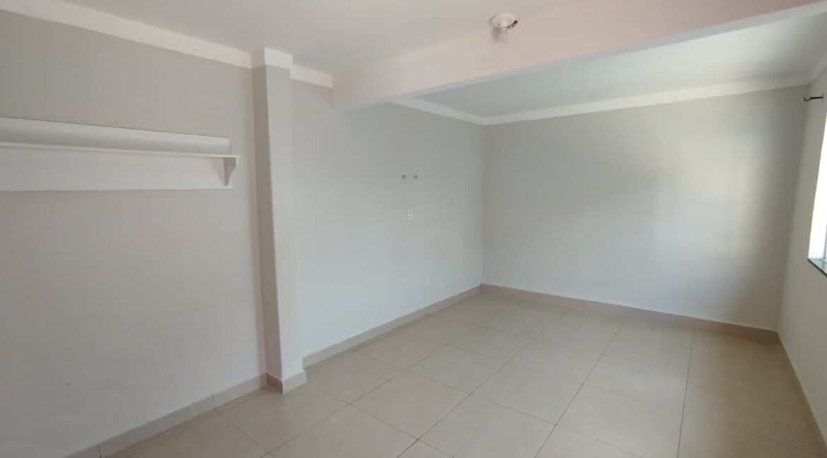 CASA EXCELENTE NO REZENDE EM VARGINHA MG (22)
