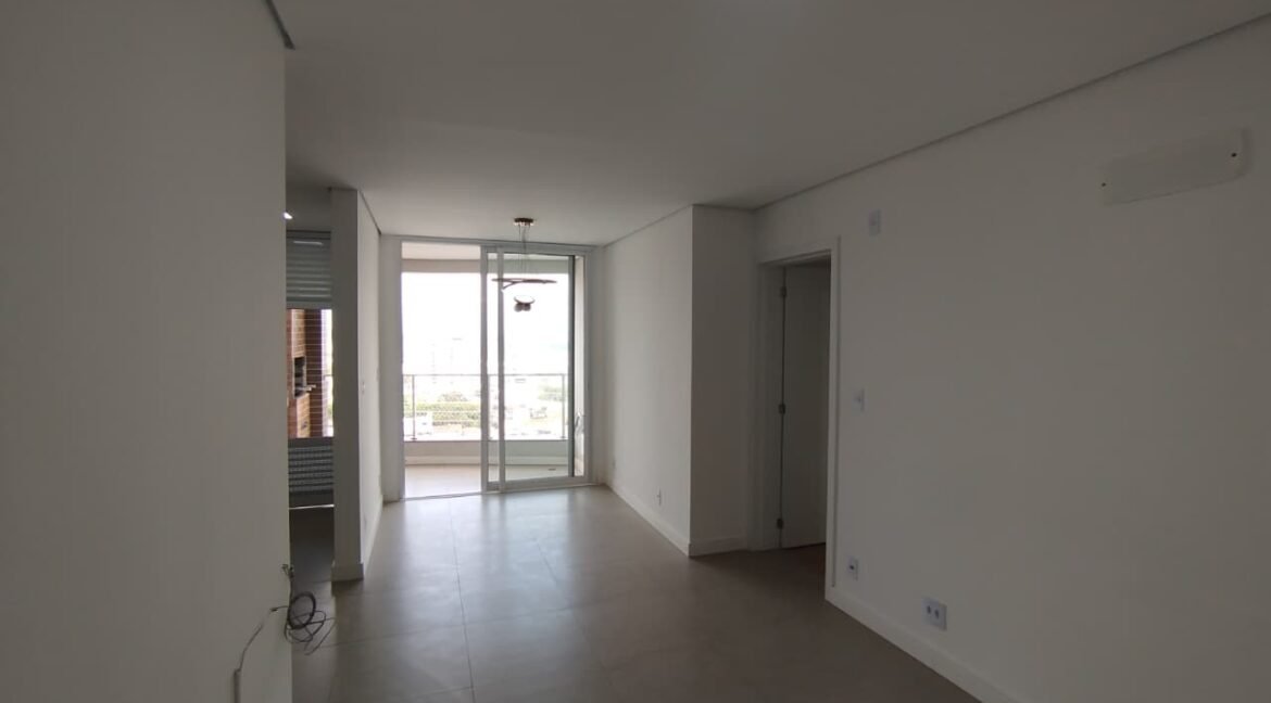 APARTAMENTO TRÊS QUARTOS COM TRÊS VAGAS NO SKYVISIION NOVO HORIZONTE EM VARGINHA MG (1)
