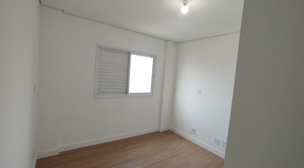 APARTAMENTO TRÊS QUARTOS COM TRÊS VAGAS NO SKYVISIION NOVO HORIZONTE EM VARGINHA MG (17)