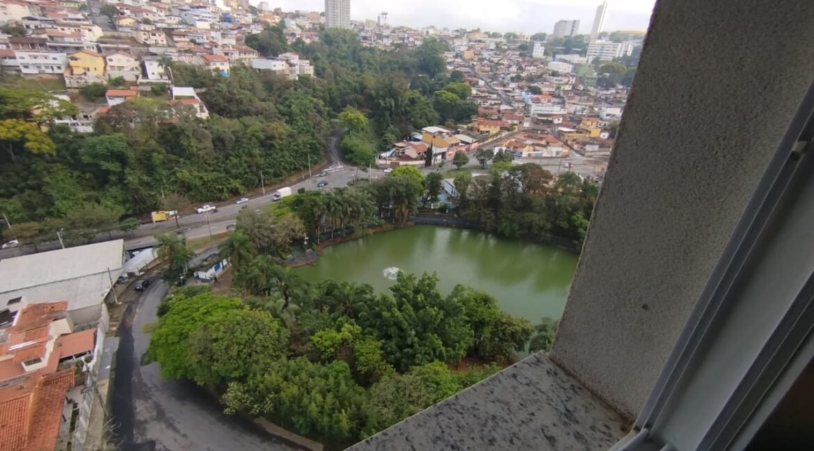 APARTAMENTO TRÊS QUARTOS COM TRÊS VAGAS NO SKYVISIION NOVO HORIZONTE EM VARGINHA MG (22)