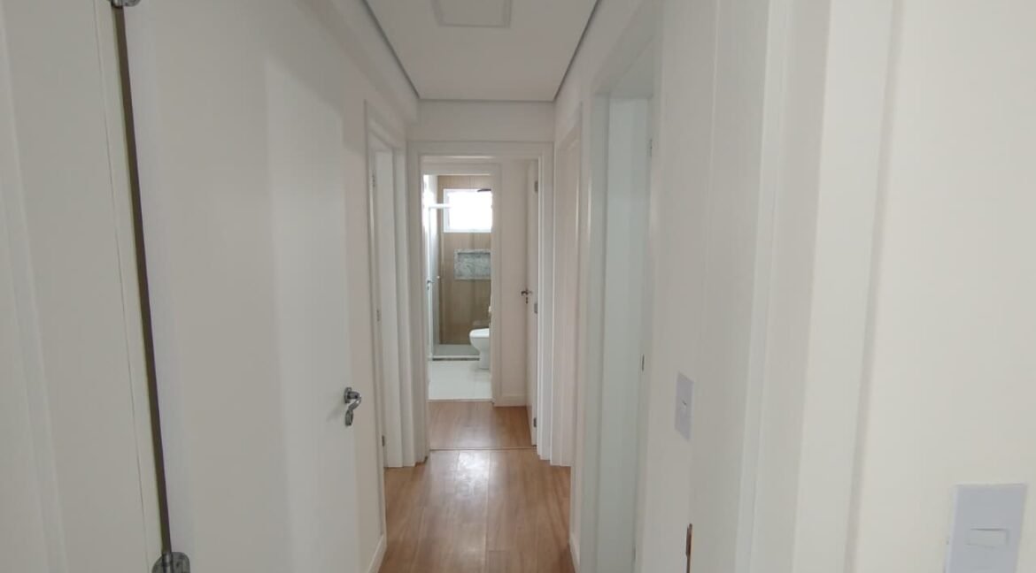 APARTAMENTO TRÊS QUARTOS COM TRÊS VAGAS NO SKYVISIION NOVO HORIZONTE EM VARGINHA MG (28)
