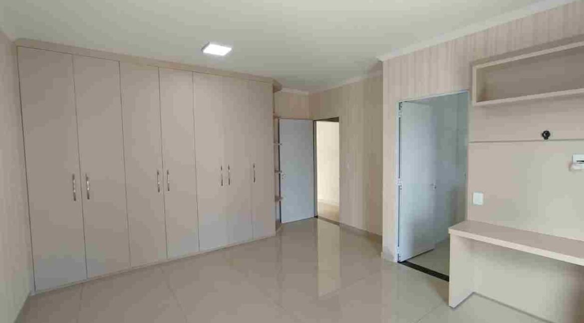 SUPER CASA NO CAMPOS ELÍSEOS EM VARGINHA MG (14) (Copy)