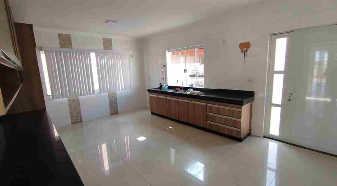 SUPER CASA NO CAMPOS ELÍSEOS EM VARGINHA MG (9) (Copy)