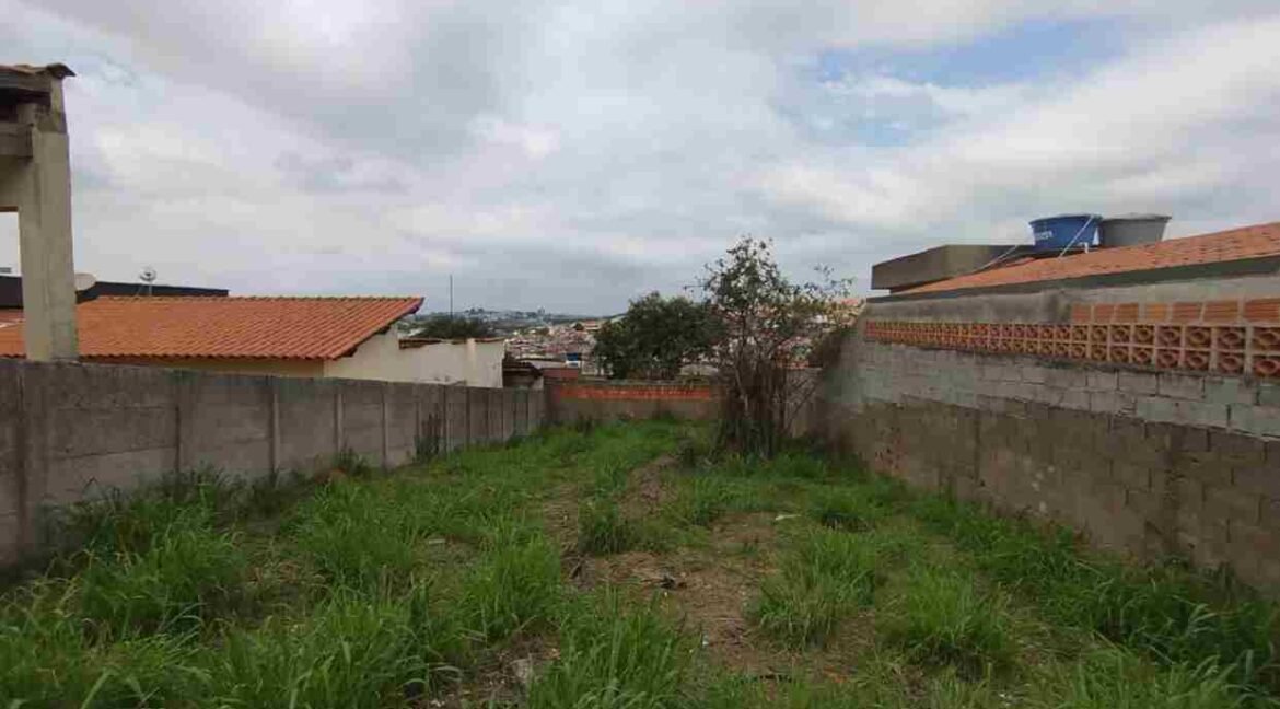 TERRENO 250m² NO MONT SERRAT EM VARGINHA MG (2) (Copy)
