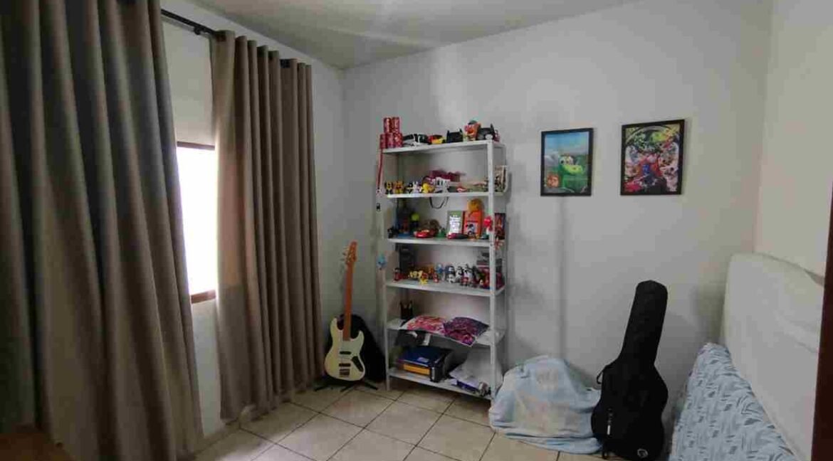 CASA INTERESSANTE NO JARDIM ITÁLIA EM VARGINHA MG (10) (Copy)